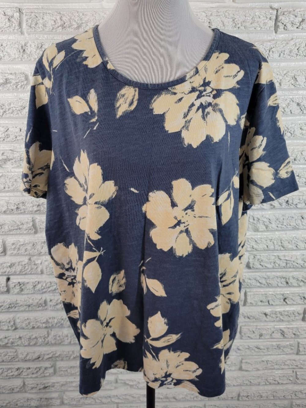 Coral Bay 2X Blue Floral T-Shirt Short Sleeve Round Neck 100% Cotton FLO114E